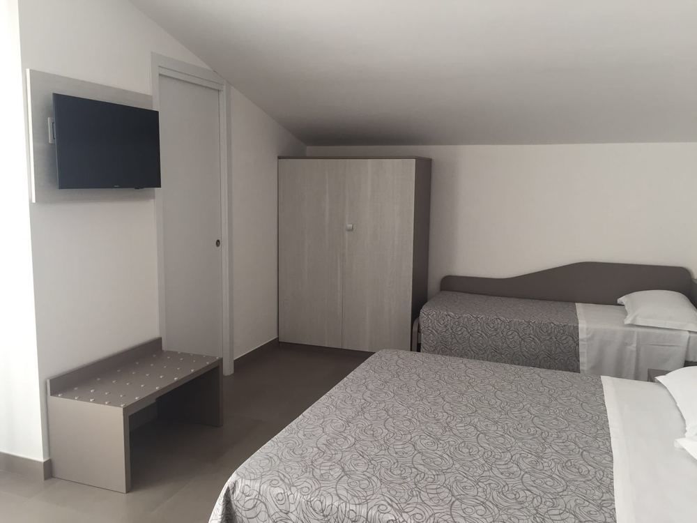 Hotel Caravel 瓦斯托 外观 照片