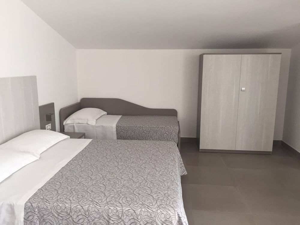 Hotel Caravel 瓦斯托 外观 照片